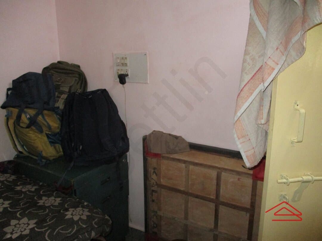 bedrooms-KJ8n.jpg