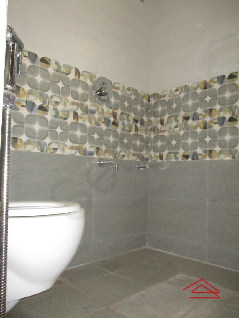bathrooms-svtG.jpg