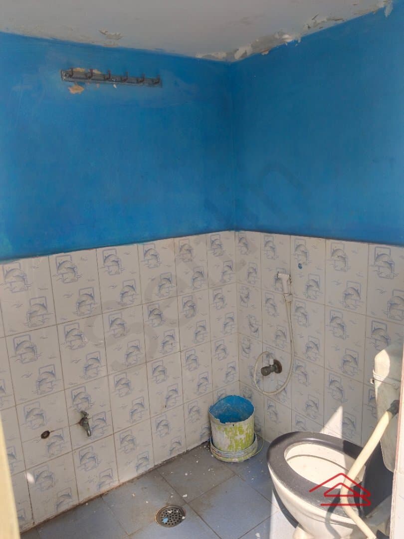 bathrooms-iXgD.jpg