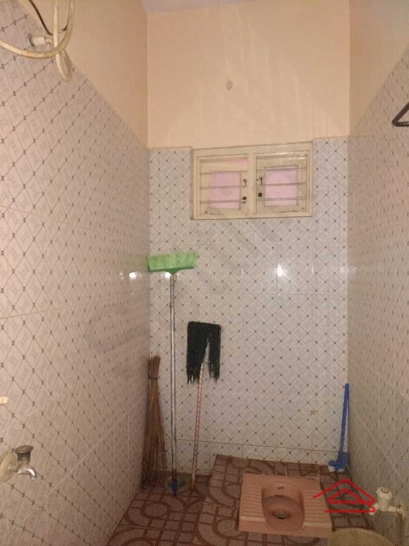 bathrooms-Rhtw.jpg