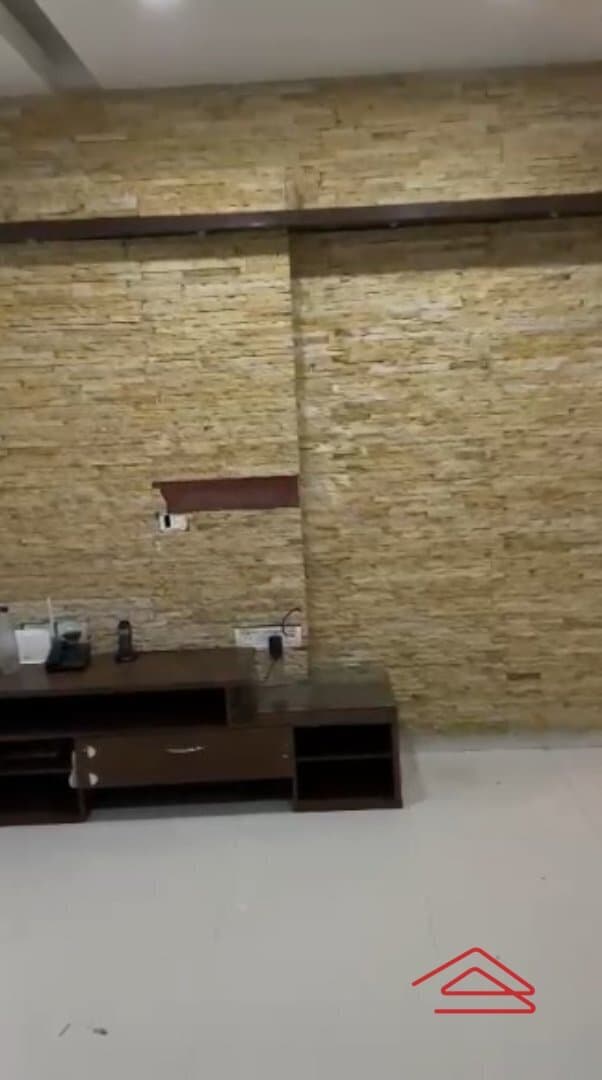 Hall 1