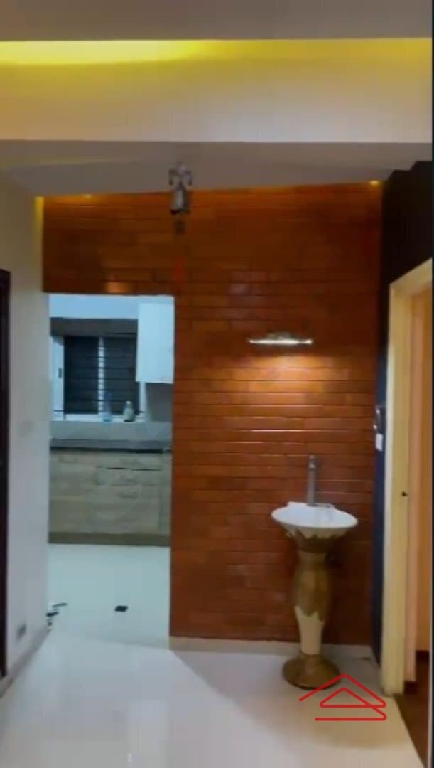 Hall 1