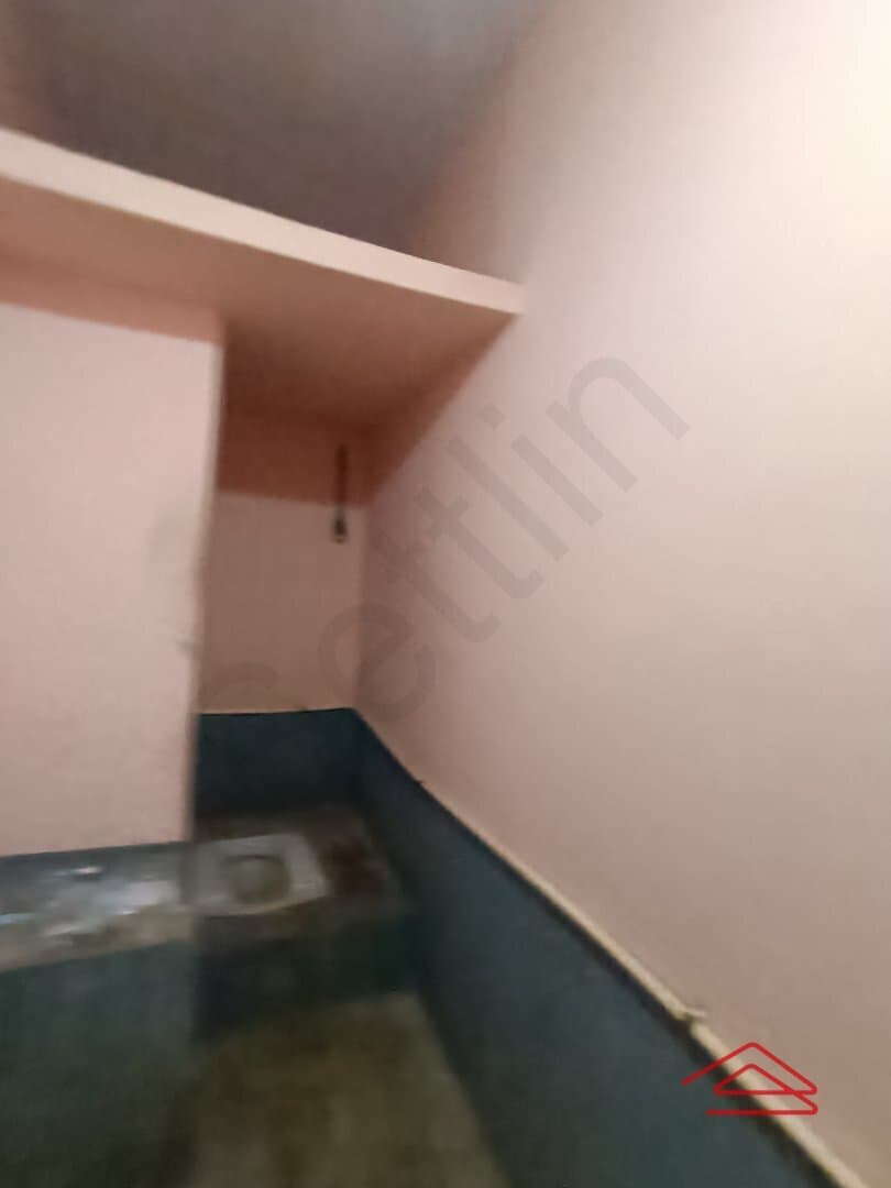 bathrooms-JZqu.jpg