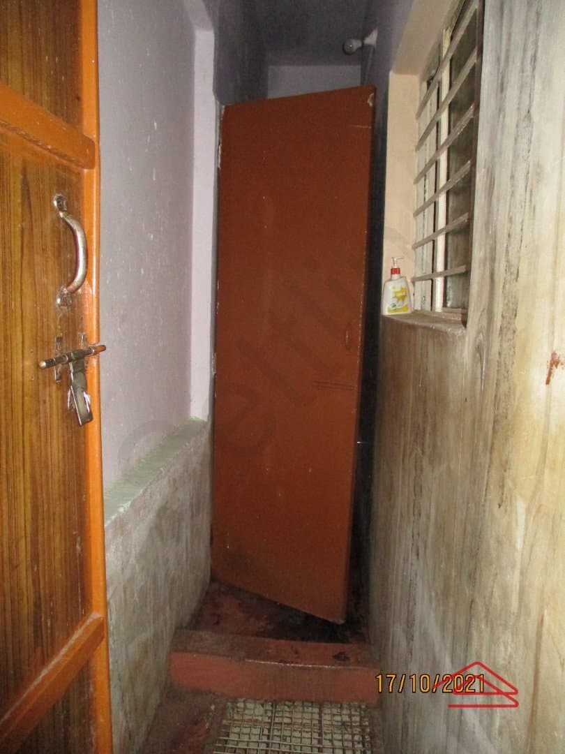 bathrooms-SpMk.jpg