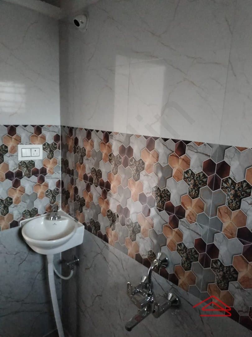 bathrooms-o5Qp.jpg