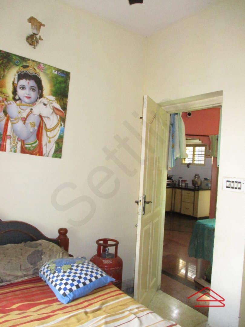 bedrooms-JWuc.jpg