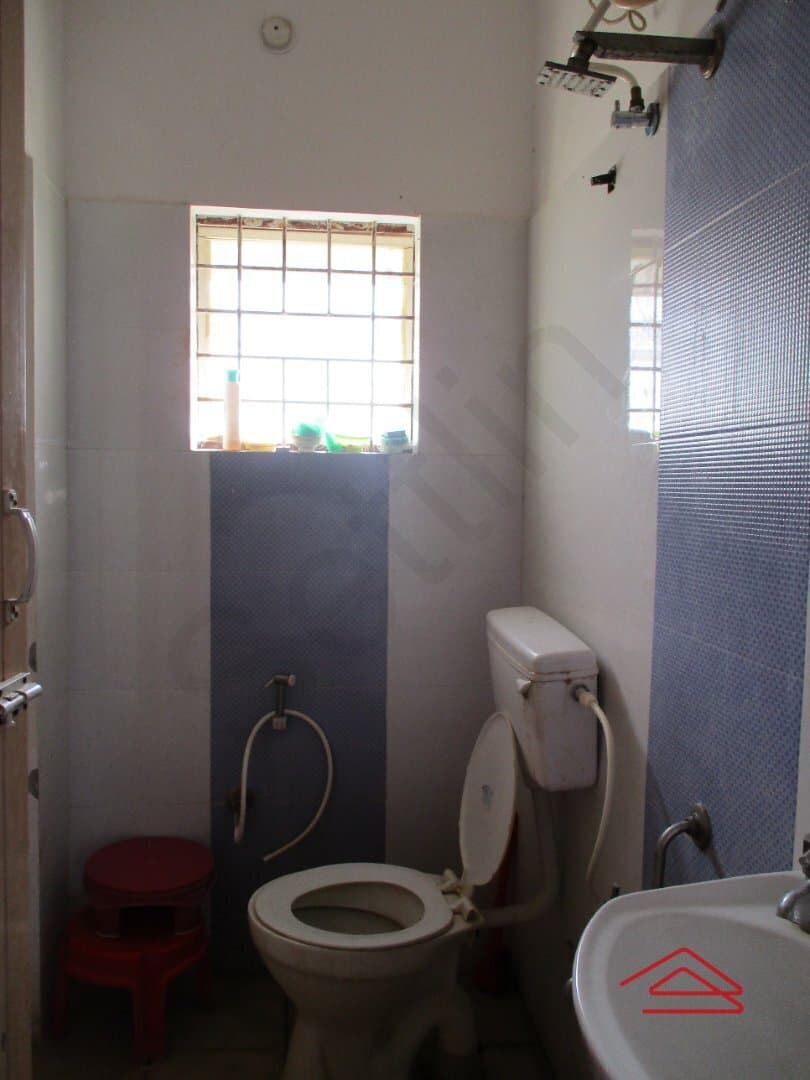 bathrooms-BSiv.jpg