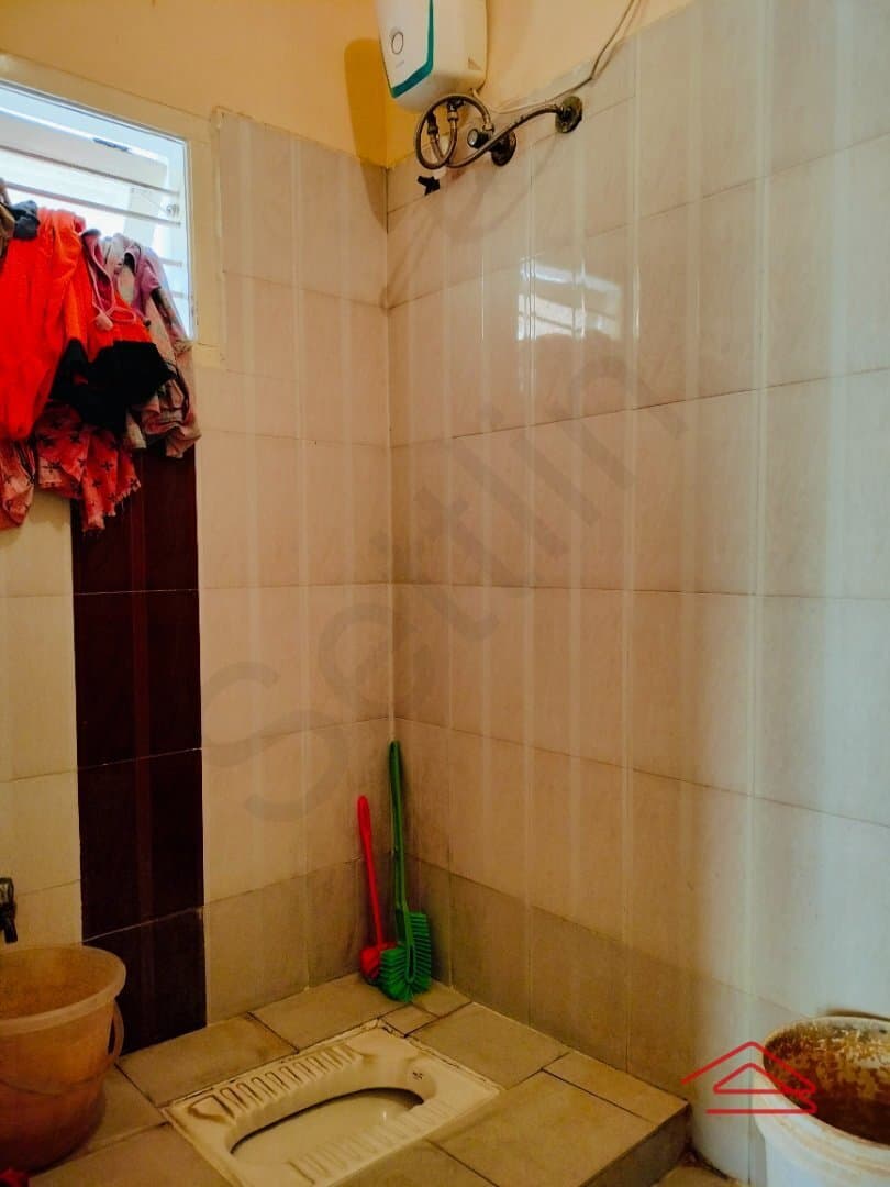 bathrooms-AYJ4.jpg