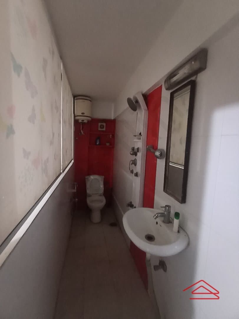 bathrooms-MsMm.jpg