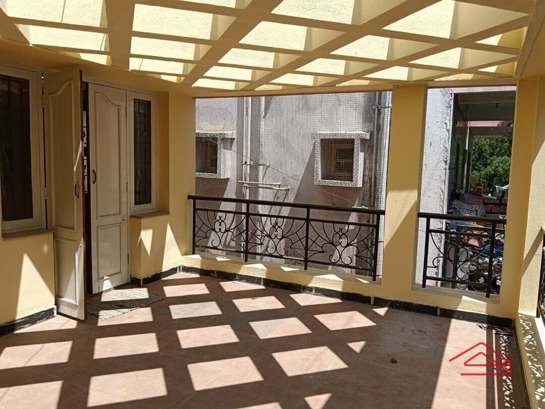 balconies-8QPr.jpg