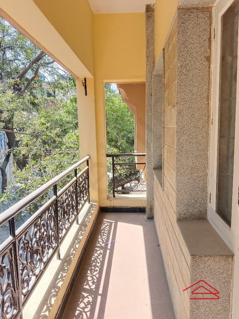 balconies-ToxZ.jpg
