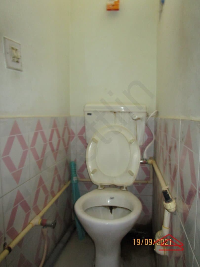 bathrooms-MKrg.jpg