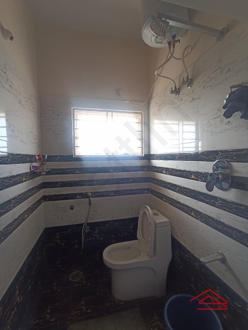 bathrooms-pRAQ.jpg