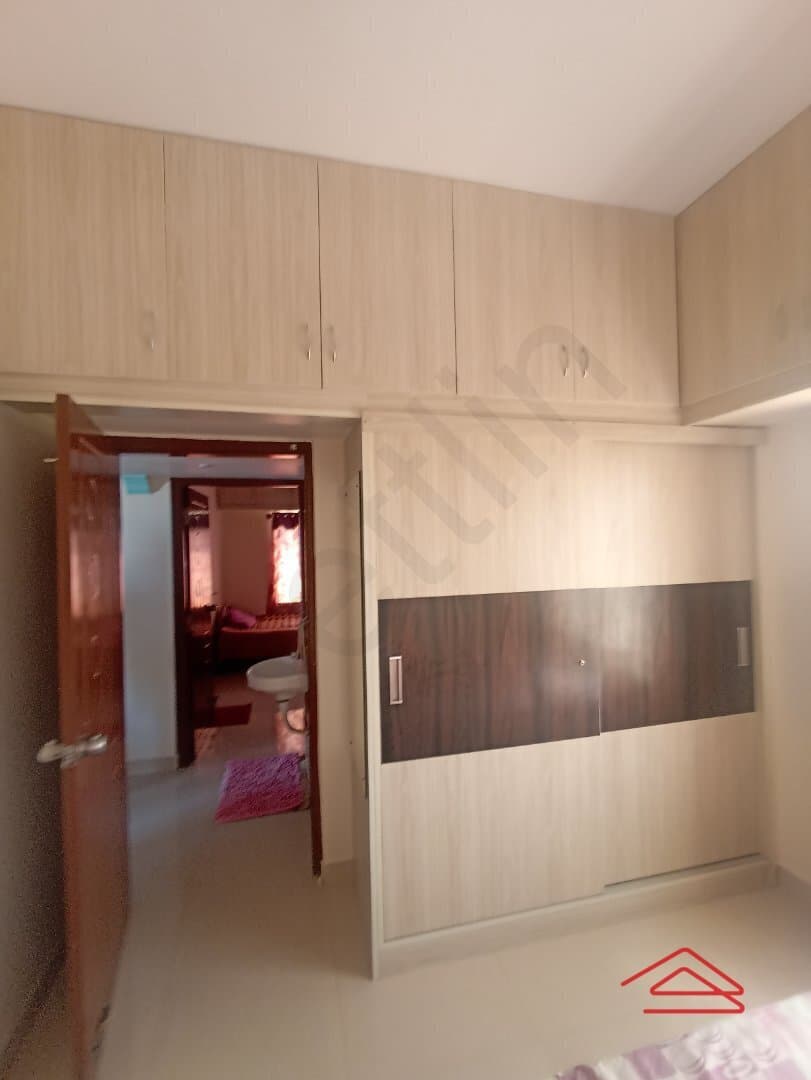 bedrooms-86pB.jpg