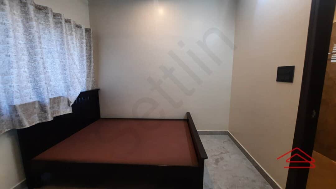 bedrooms-8rZn.jpg