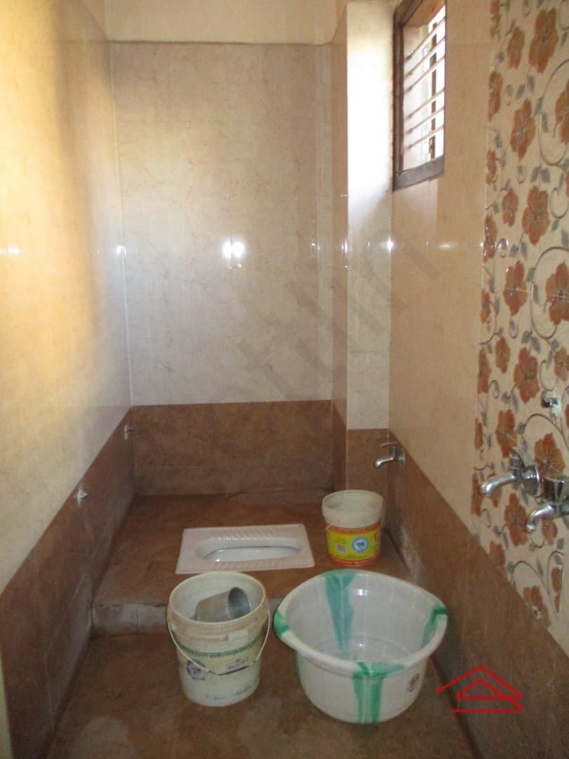 bathrooms-vrTH.jpg