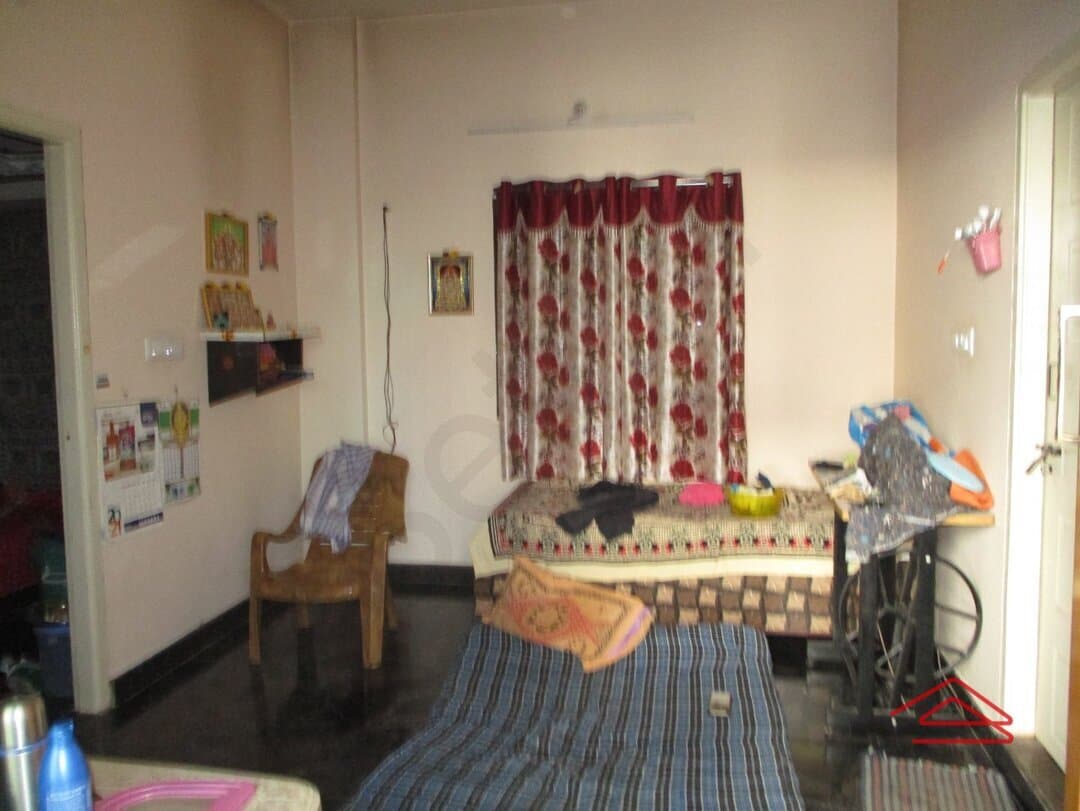 halls-LpZM.jpg