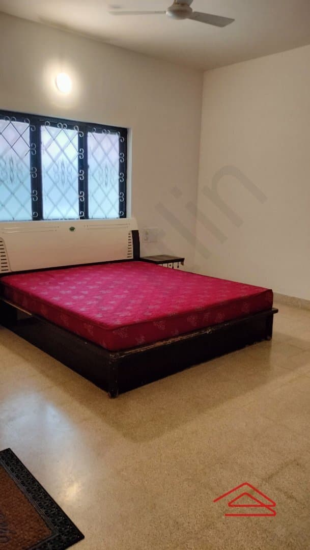 bedrooms-BJKQ.jpg