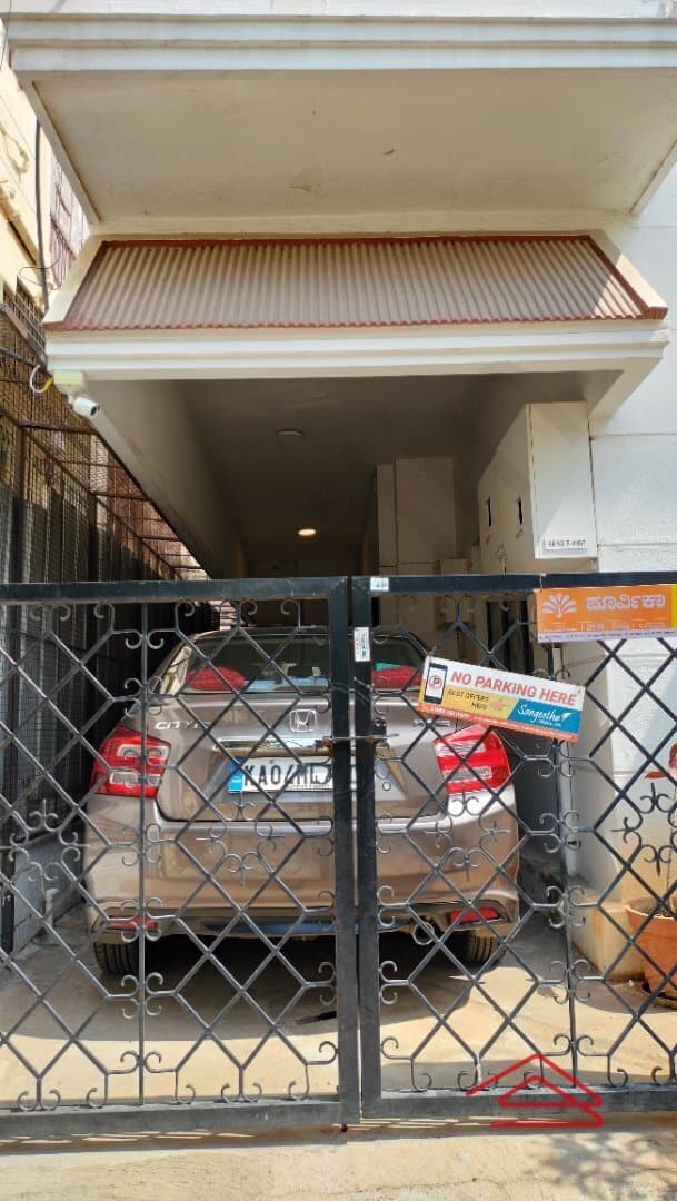 parkings-t9Ff.jpg