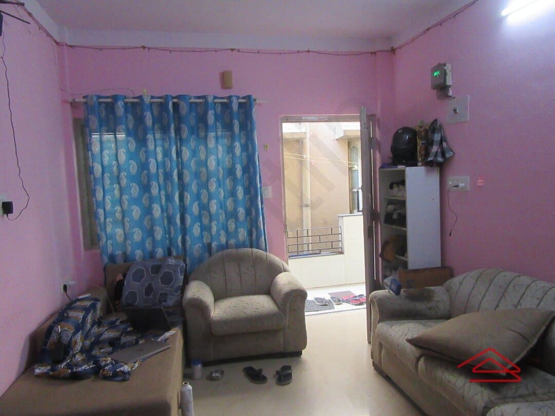 halls-MWqC.jpg