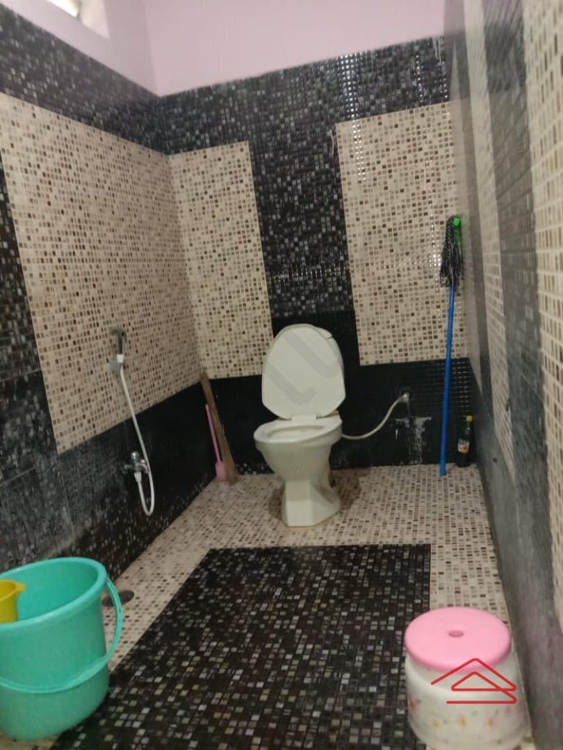 bathrooms-X2QM.jpg