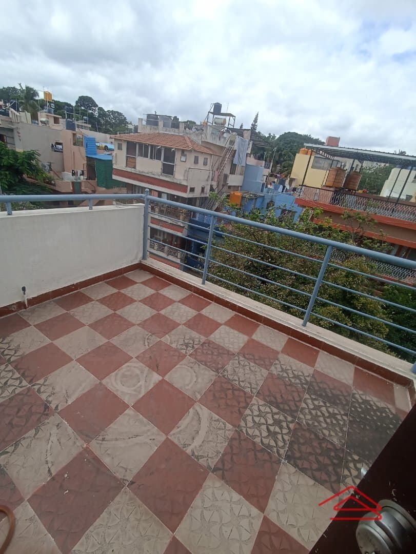 balconies-K9Cw.jpg
