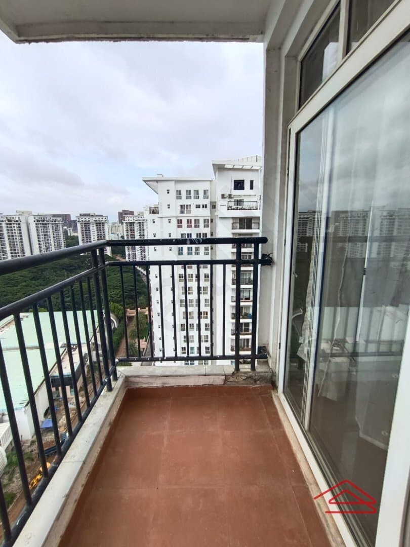 Balcony 2