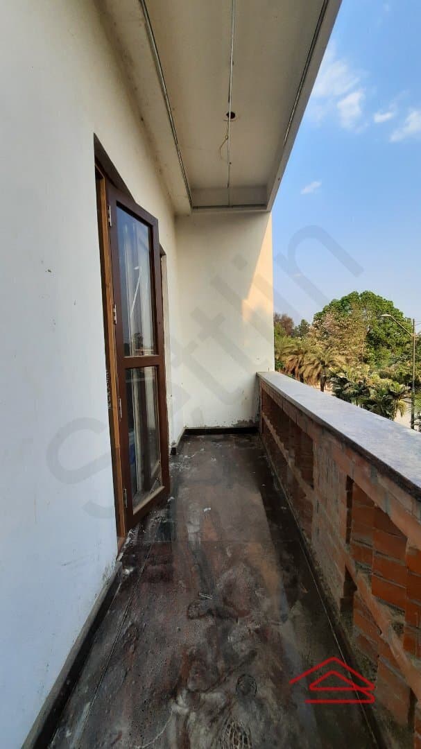 balconies-8Q8E.jpg