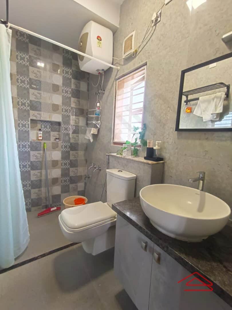 Sub Unit : bathrooms 1