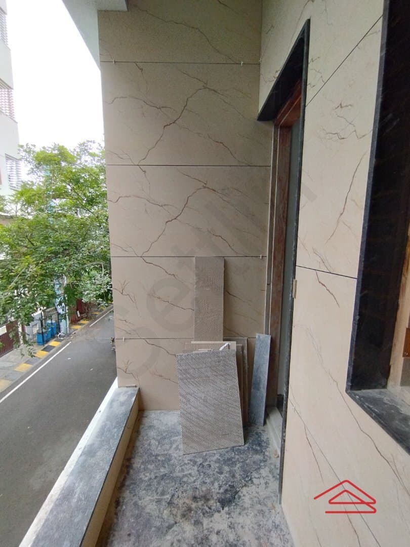 balconies-THiR.jpg