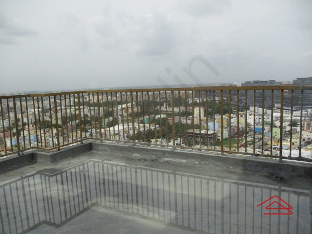 Balcony 3