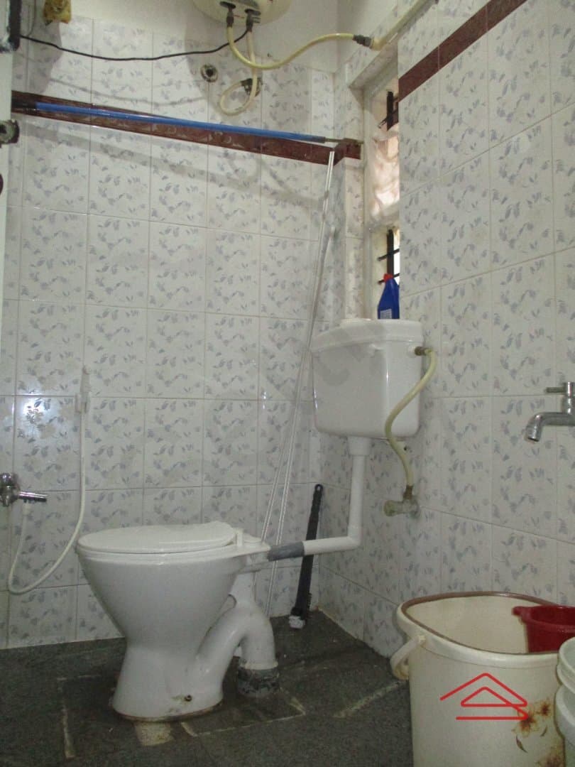 bathrooms-mrhb.jpg