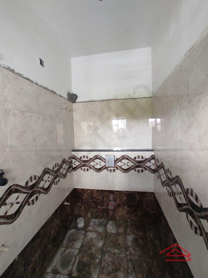 bathrooms-Jdhj.jpg