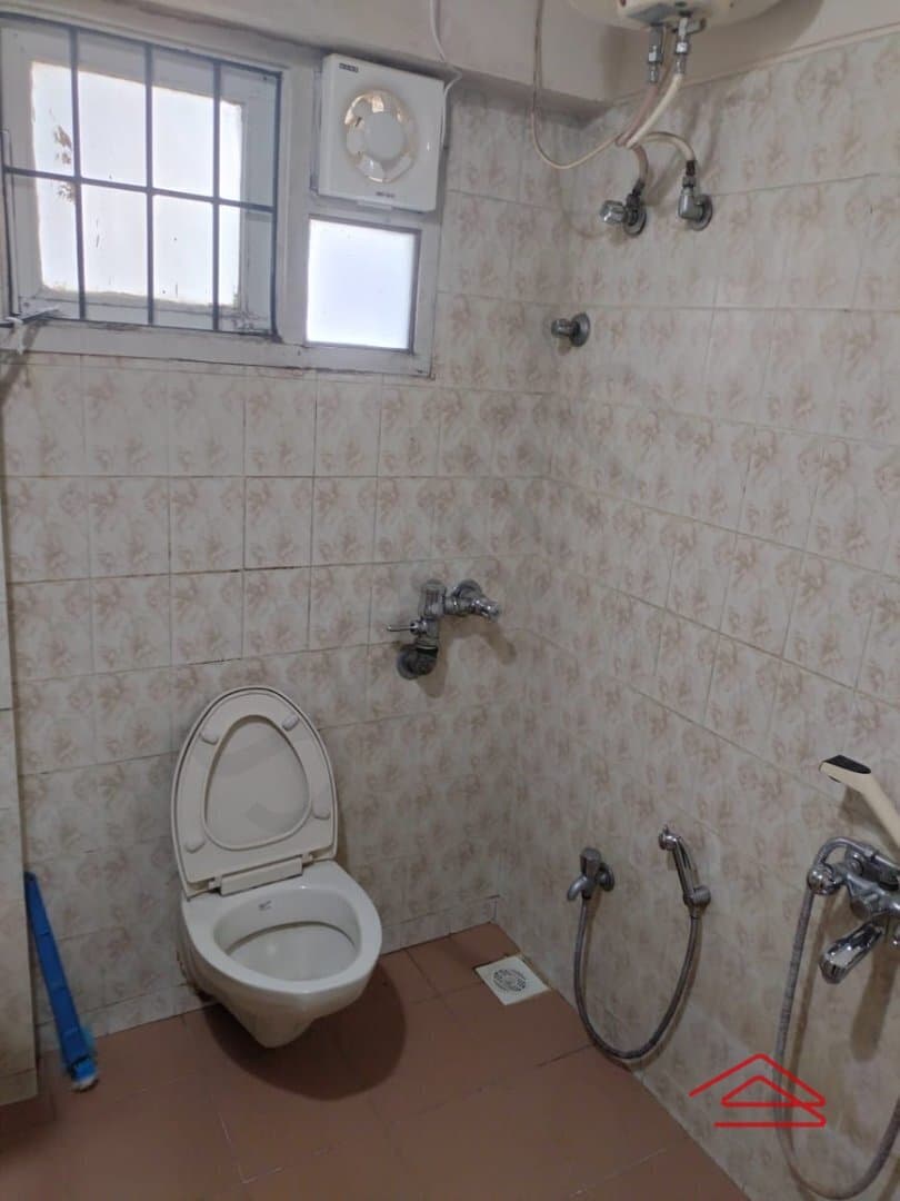bathrooms-ZFaY.jpg