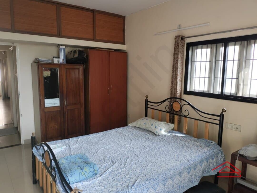 bedrooms-HoQm.jpg