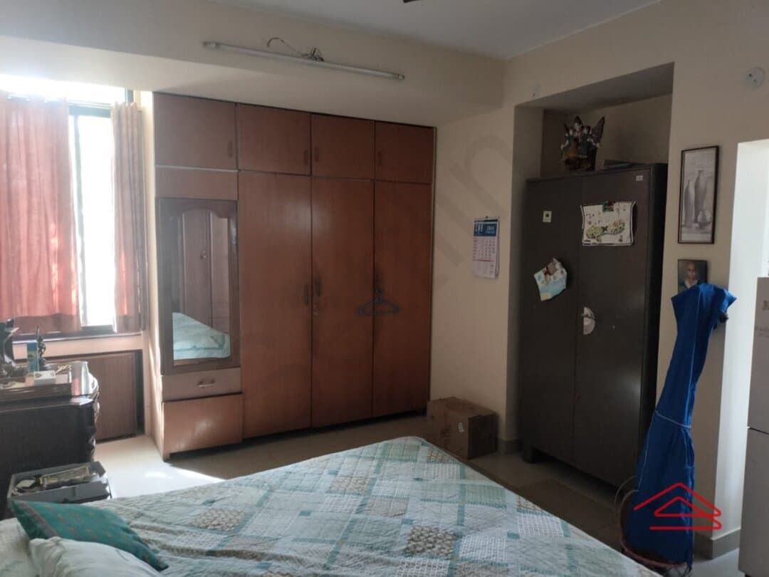bedrooms-meNB.jpg
