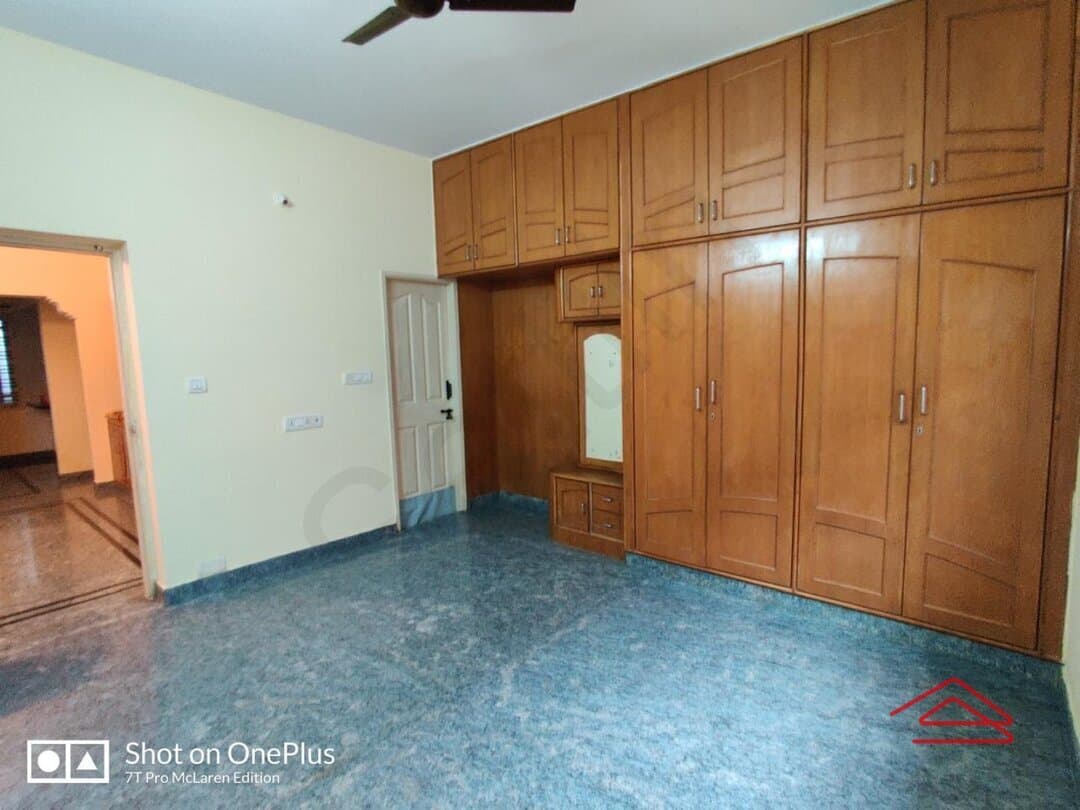 bedrooms-hx8T.jpg