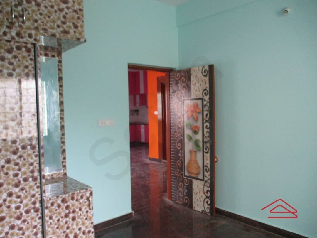 bedrooms-8sgW.jpg