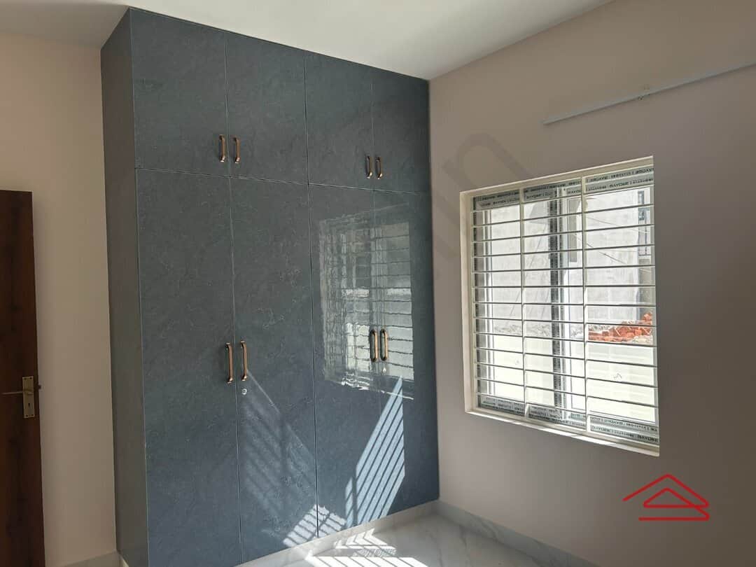 Sub Unit : bedrooms 1