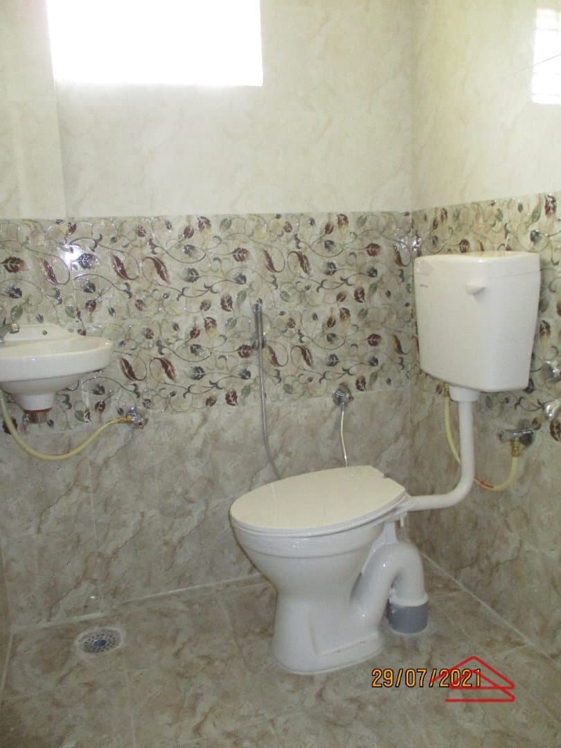 bathrooms-FRFZ.jpg