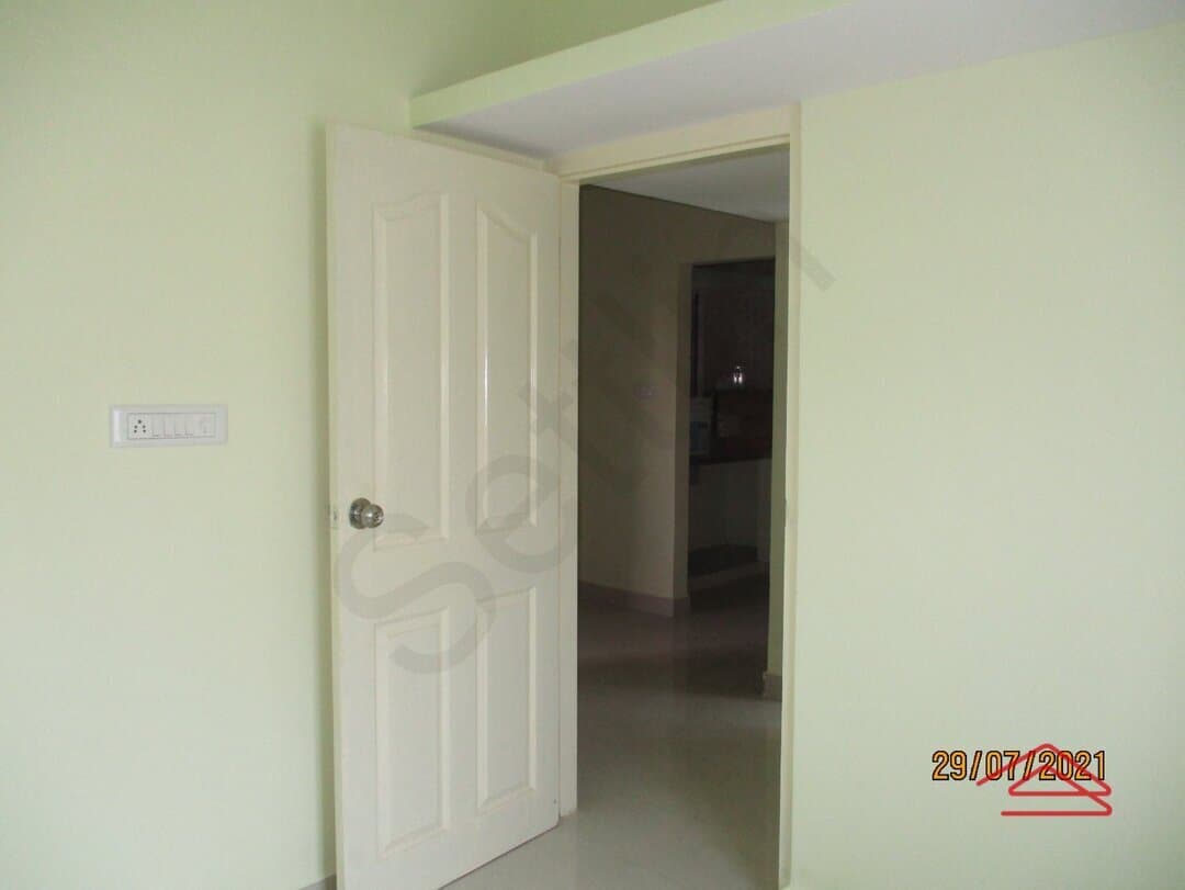 bedrooms-TKj6.jpg