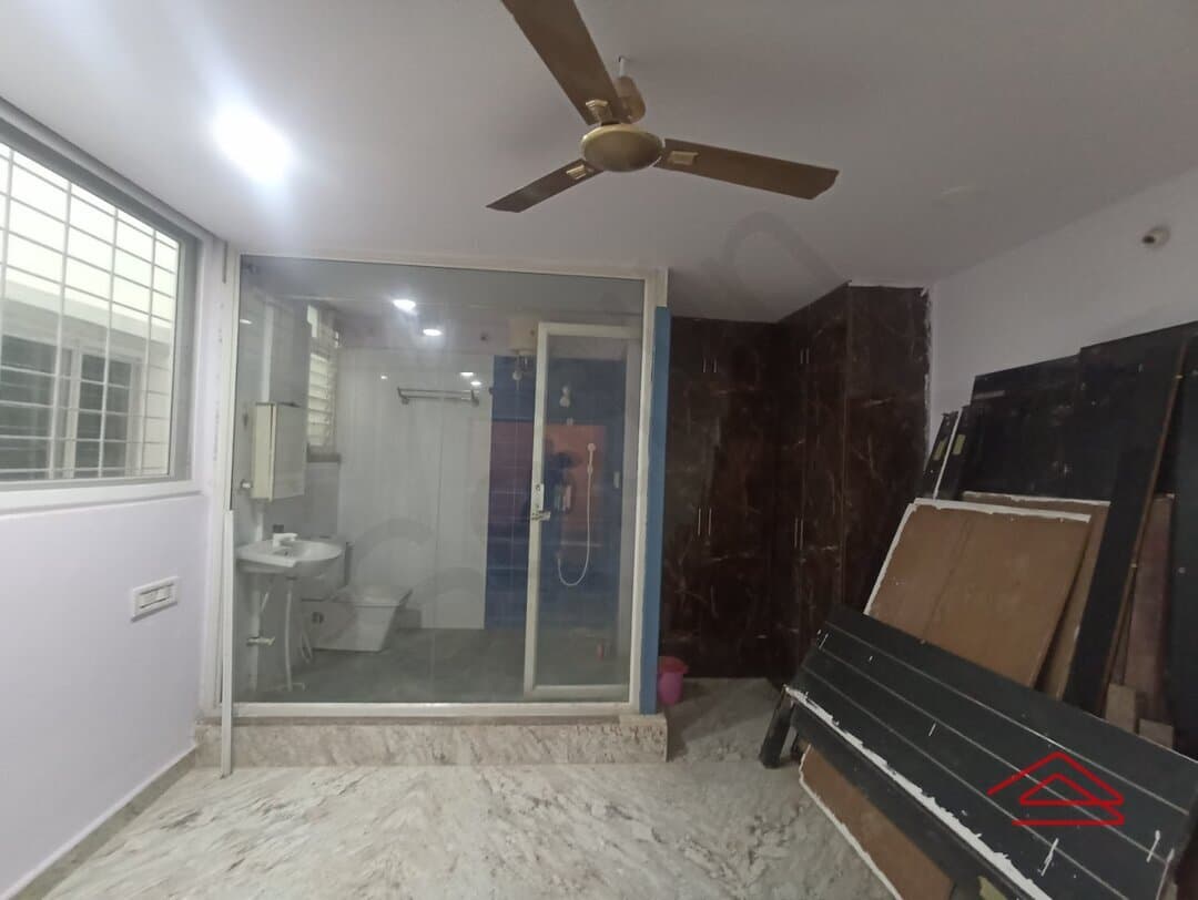bedrooms-a28Q.jpg