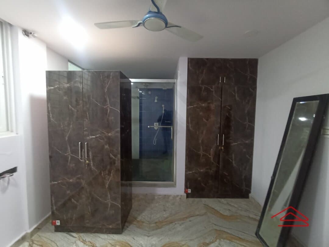 bedrooms-Kx7q.jpg