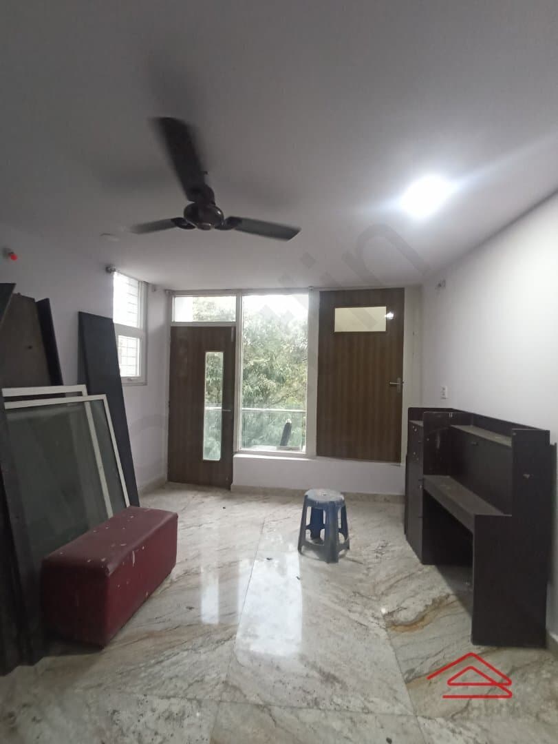 bedrooms-jnB8.jpg