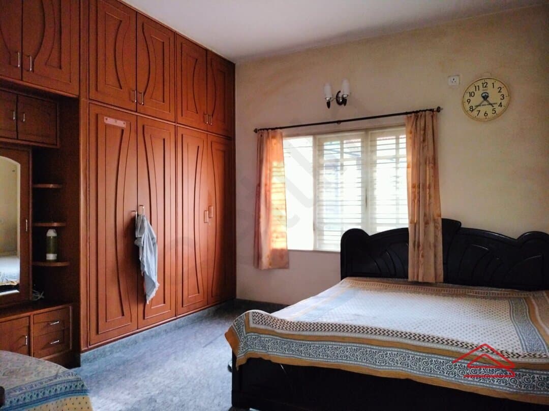 bedrooms-JYB9.jpg