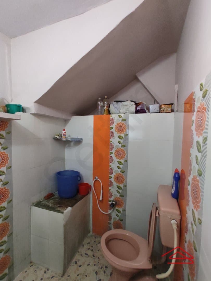 bathrooms-diDT.jpg
