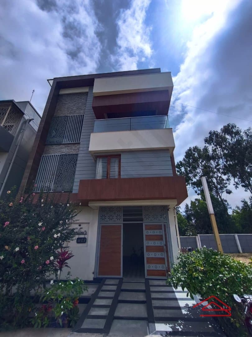 Confident Prime Layout (Mullur)