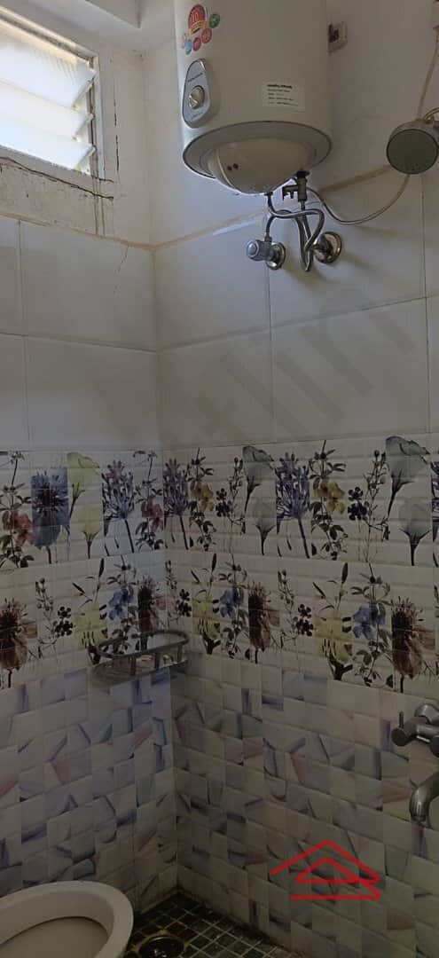 Sub Unit : bathrooms 1