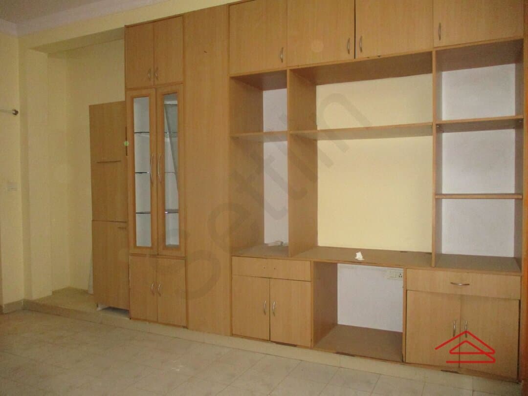 halls-ys3f.jpg