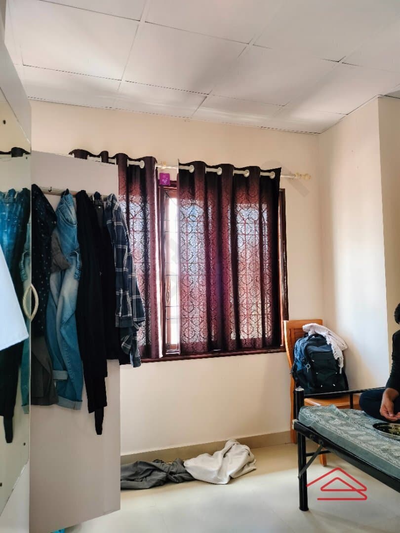 bedrooms-JDQu.jpg